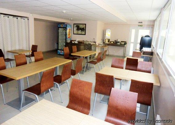 Sweet Home Appart'Hotel Deauville Sud Ресторант снимка